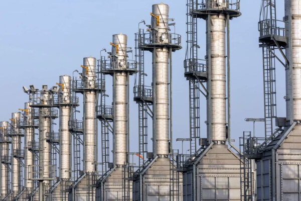 CO2 protection system for fire extinguisher